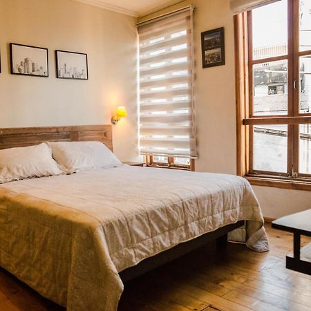Hostal Mito ヴァルパライソ エクステリア 写真